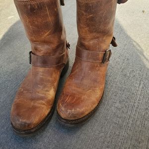 Frye Veronica back zip bootie